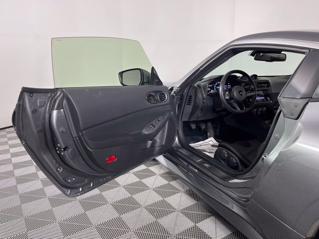 Used 2024 Nissan Z Sport w/ Floor Mat Package RWD image 18