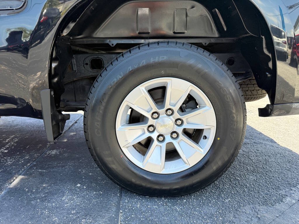 Used 2019 Chevrolet Silverado 1500 LT AWD/4WD image 29