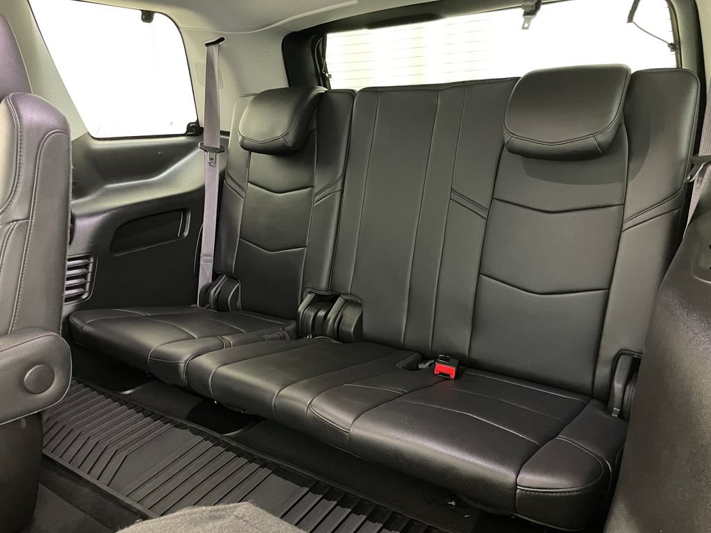 Used 2017 Cadillac Escalade Luxury AWD/4WD image 18