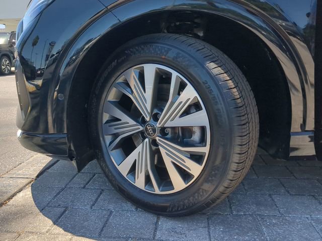 Used 2023 Audi Q4 e-tron Premium Plus RWD image 34