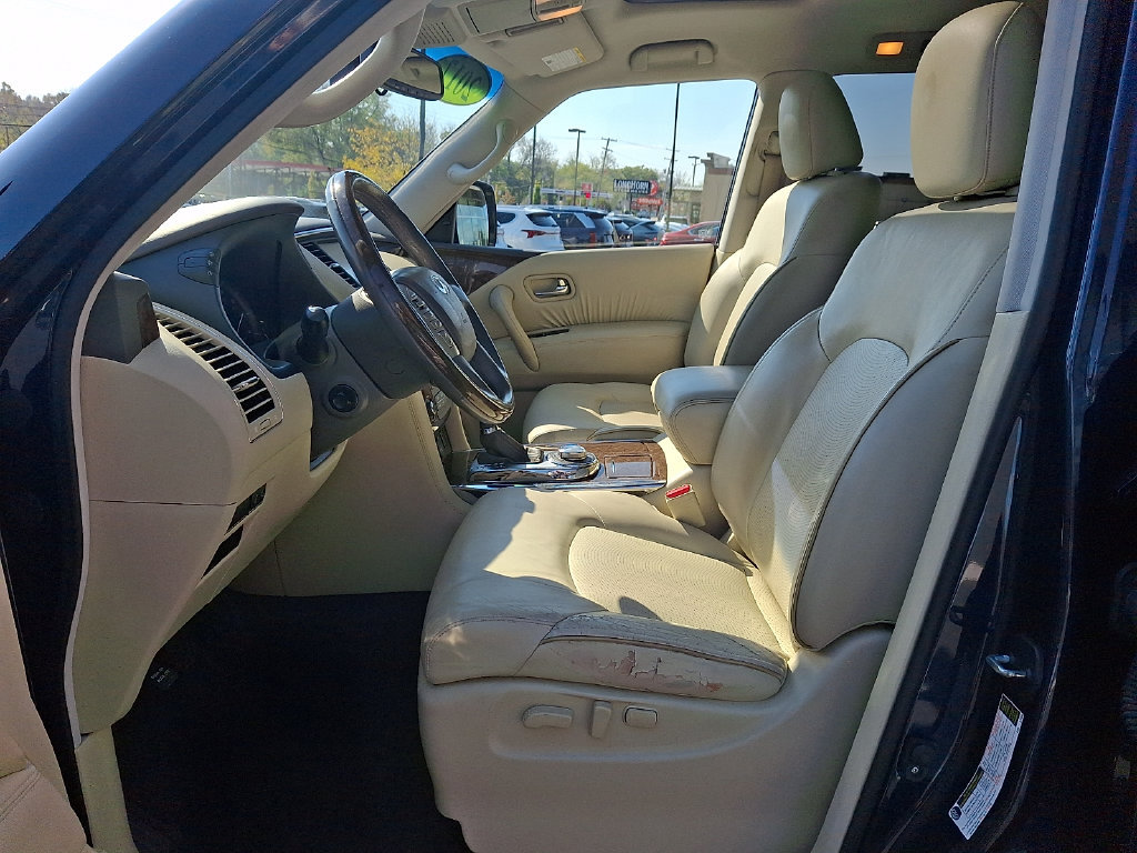 Used 2017 INFINITI QX80 4WD w/ Driver Assistance Package image 15
