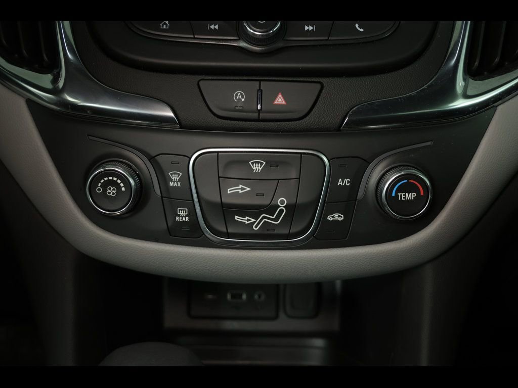 Used 2024 Chevrolet Equinox LS w/ LS Convenience Package image 25