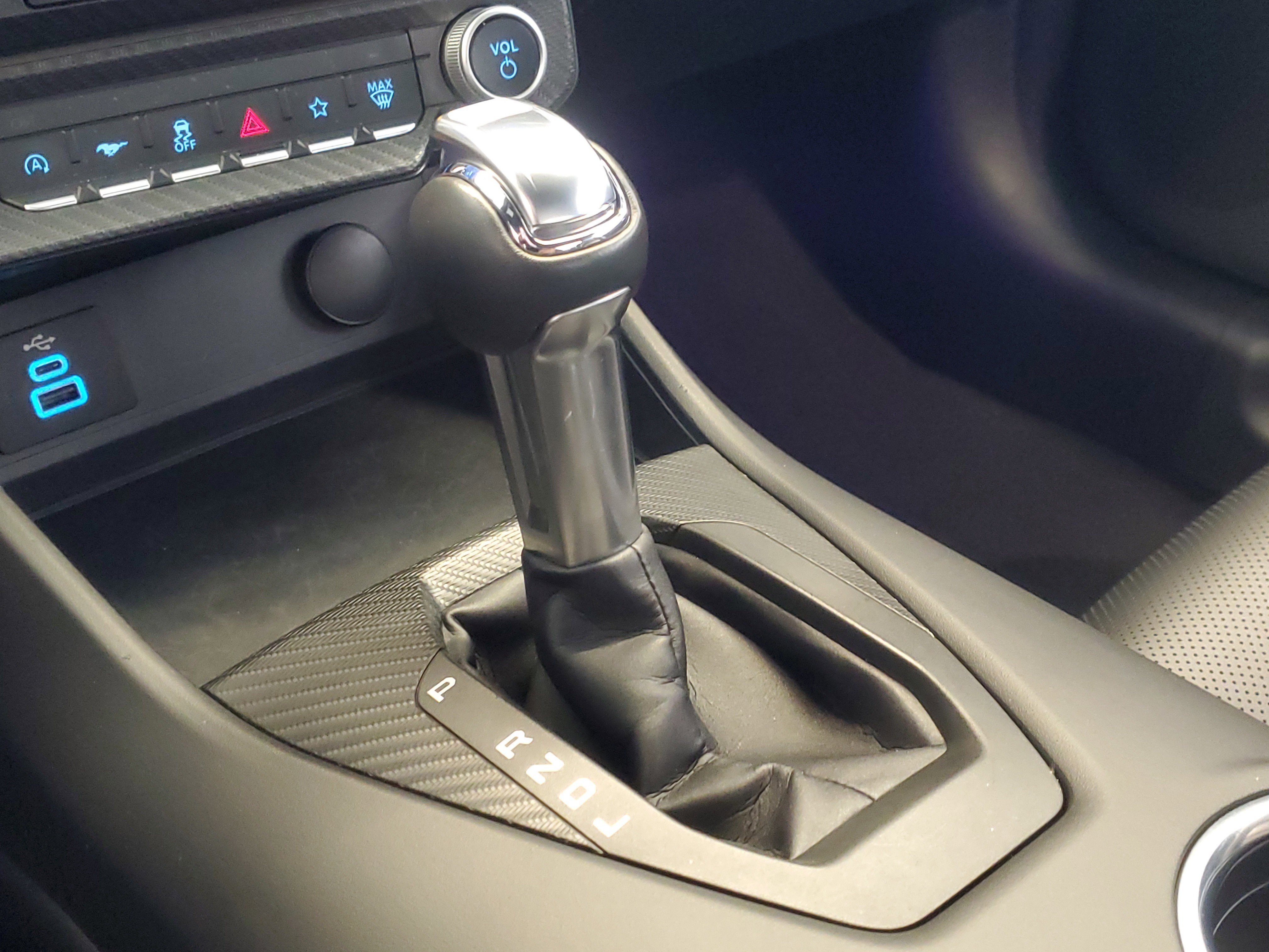 Used 2025 Ford Mustang Premium RWD image 28