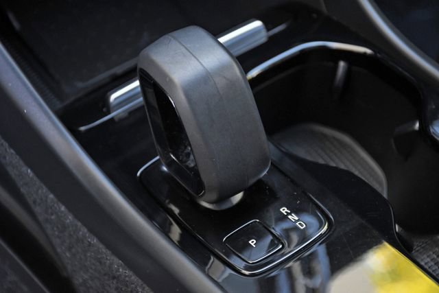 Used 2023 Volvo XC40 Recharge Plus image 13