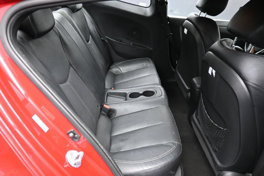 Used 2015 Hyundai Veloster Turbo FWD image 23
