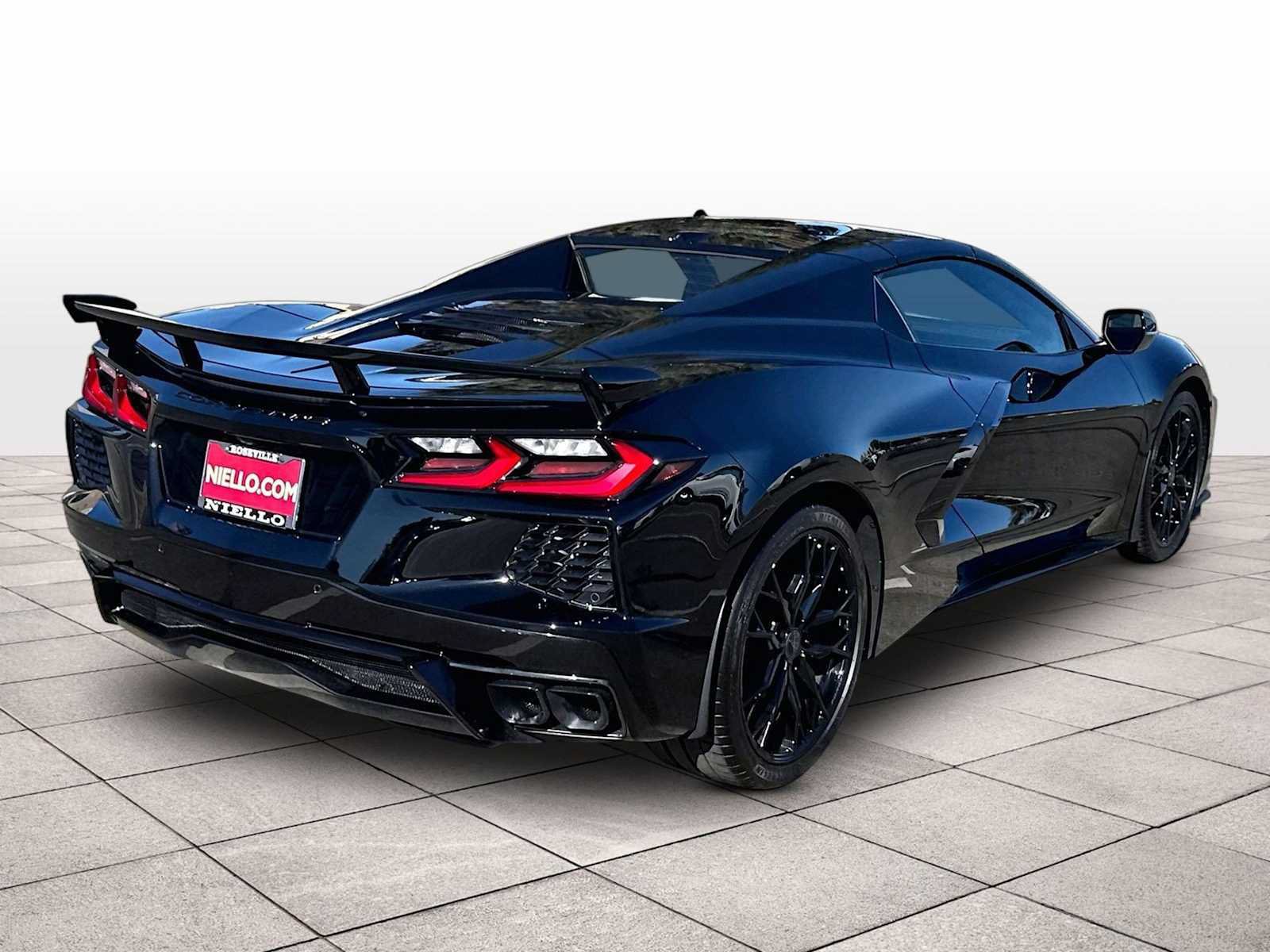 Used 2026 Chevrolet Corvette Stingray Premium Conv w/ Z51 Performance Package RWD image 15