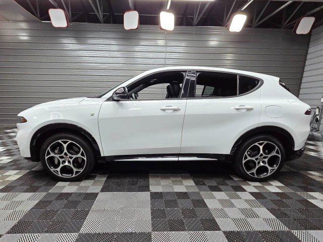 Used 2024 Alfa Romeo Tonale Ti AWD/4WD image 9