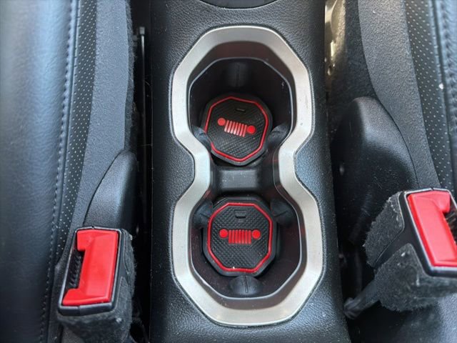 Used 2016 Jeep Renegade Limited AWD/4WD image 31
