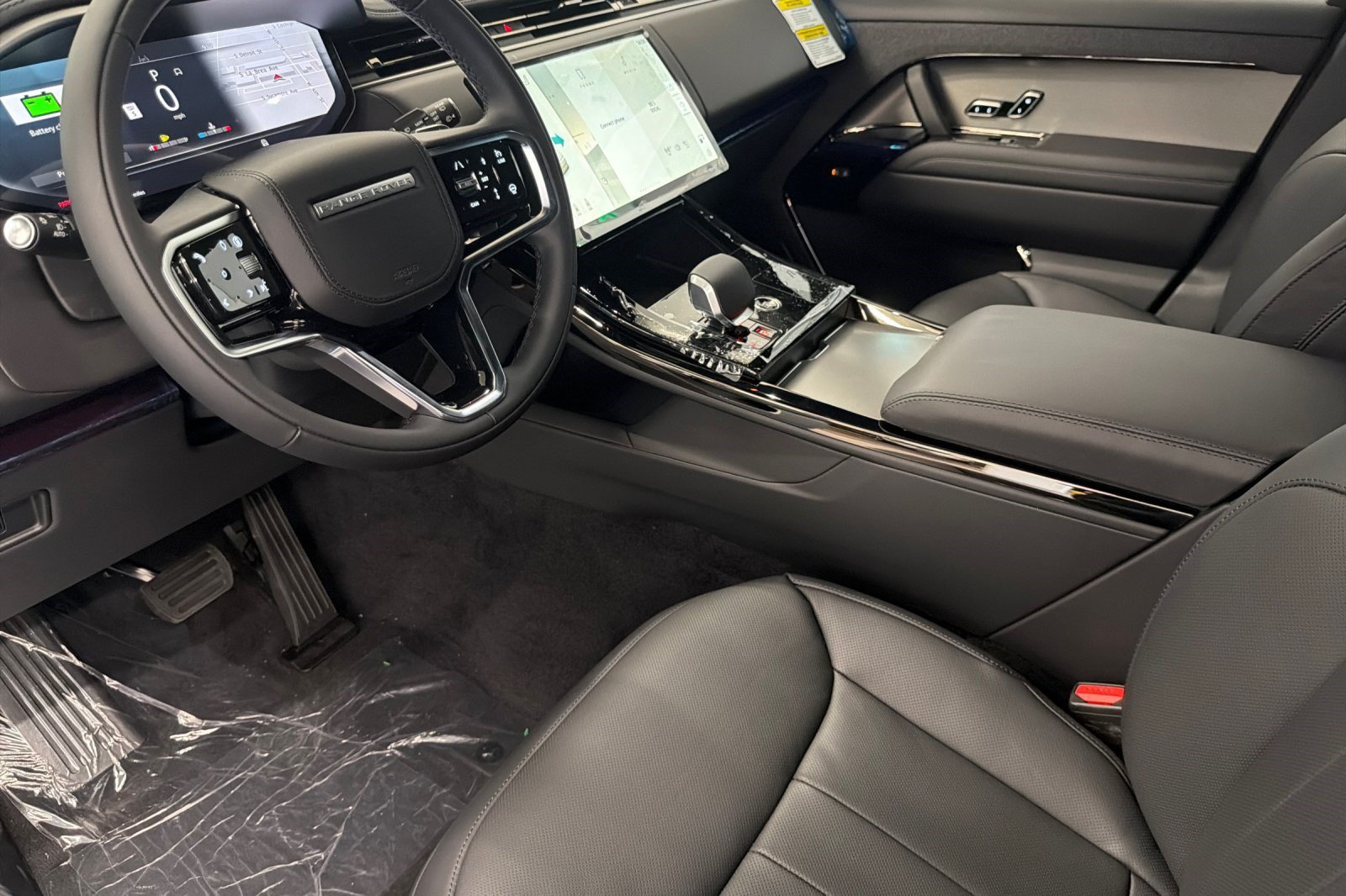 New 2027 Land Rover Range Rover Sport SE AWD/4WD image 4