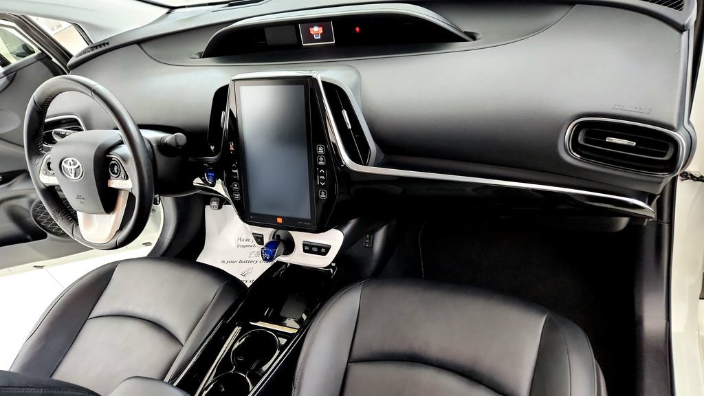 Used 2017 Toyota Prius Prime Advanced w/ Carpet Mat Package FWD image 15