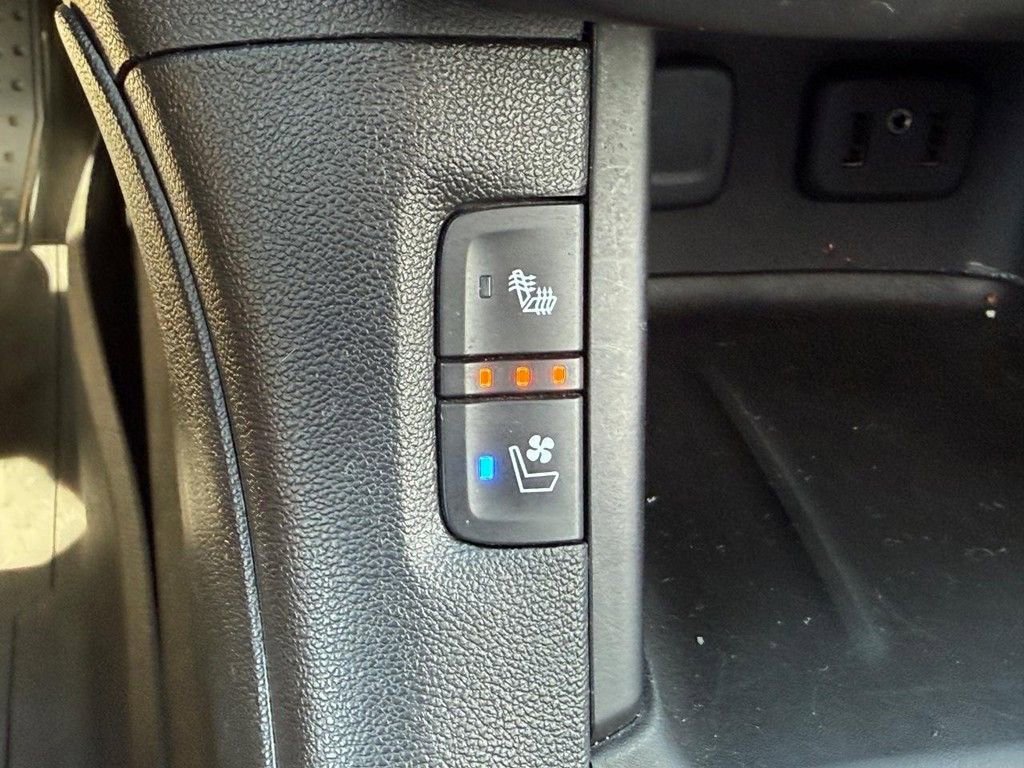 Used 2017 GMC Acadia Denali w/ Technology Package image 24