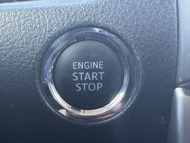 Used 2022 Toyota 4Runner Limited image 25