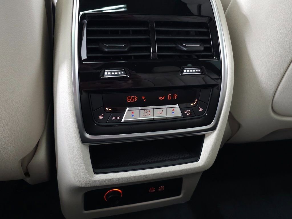 Used 2025 BMW X5 M60i image 45