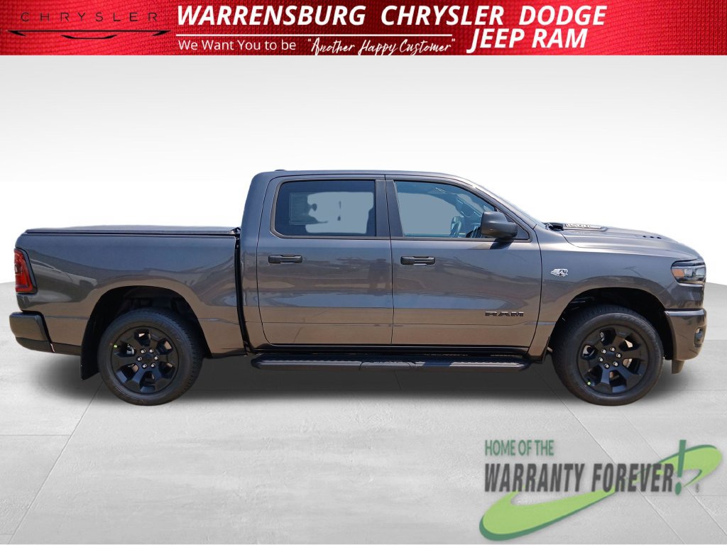 New 2026 RAM 1500 Express AWD/4WD image 3