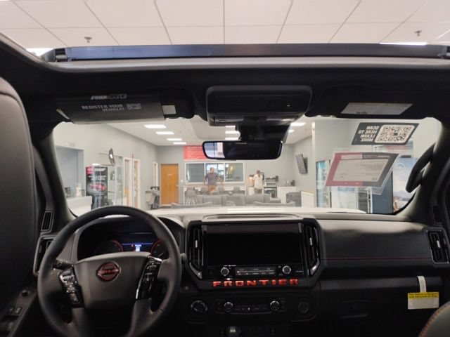 New 2026 Nissan Frontier PRO-4X w/ Pro Premium Package AWD/4WD image 10