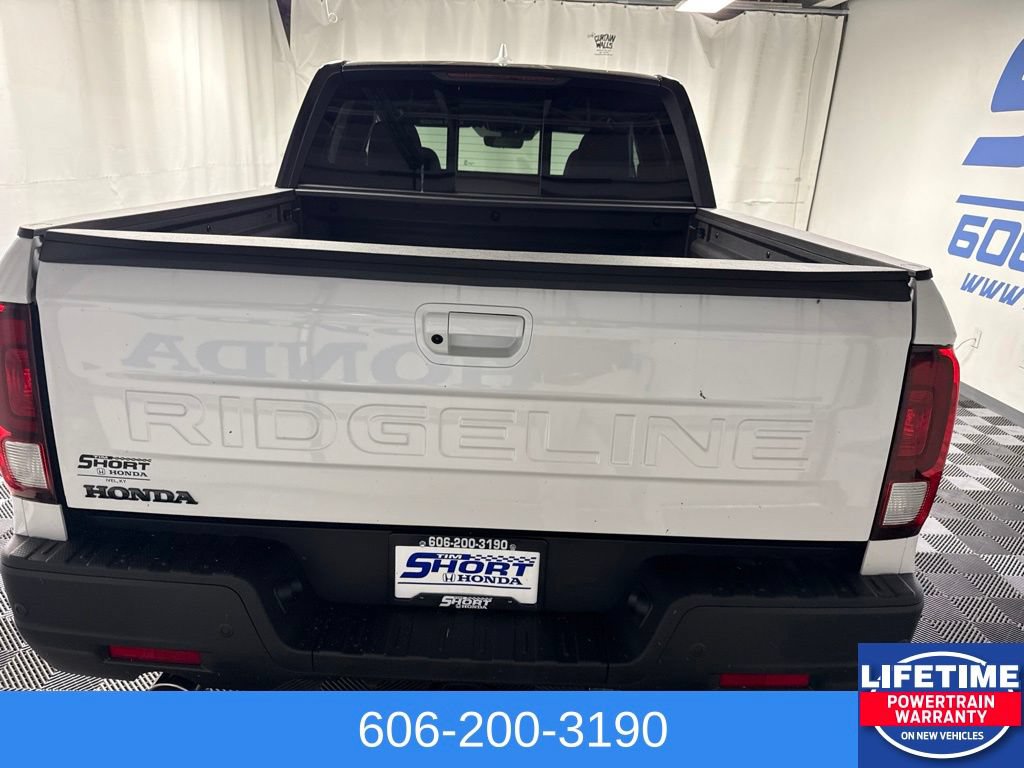 New 2026 Honda Ridgeline Black Edition image 7