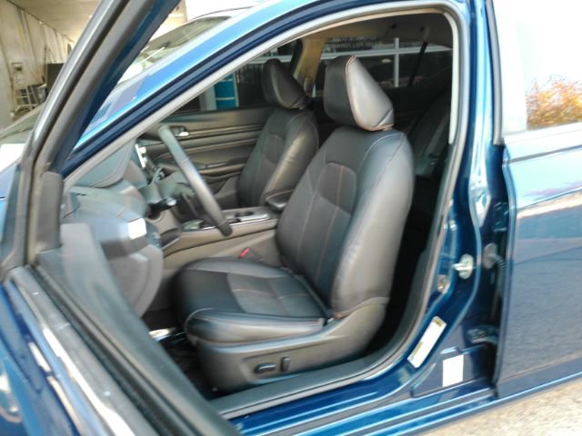 Used 2020 Nissan Altima 2.5 SR FWD image 14