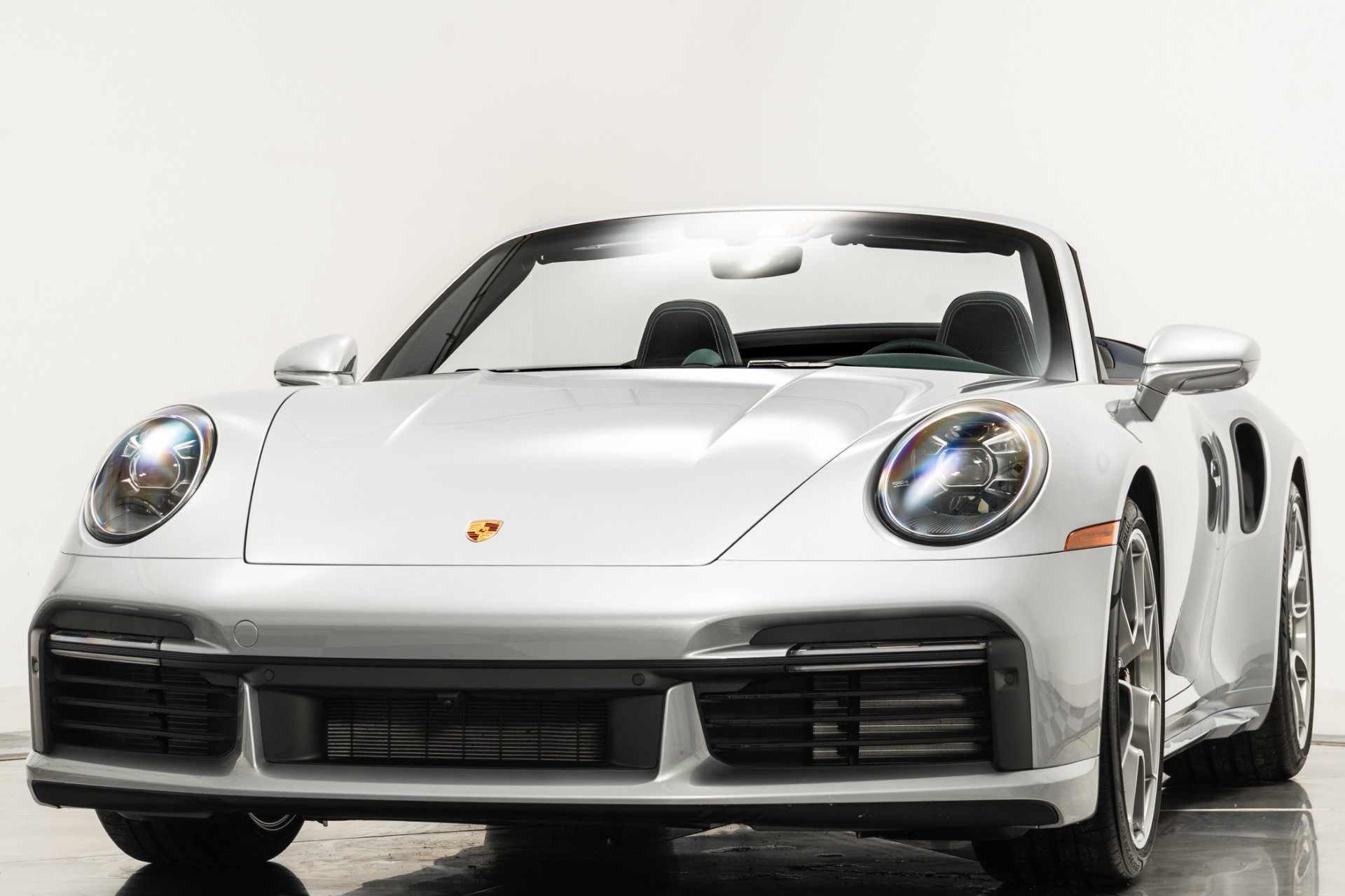 Used 2022 Porsche 911 Turbo S AWD/4WD image 5