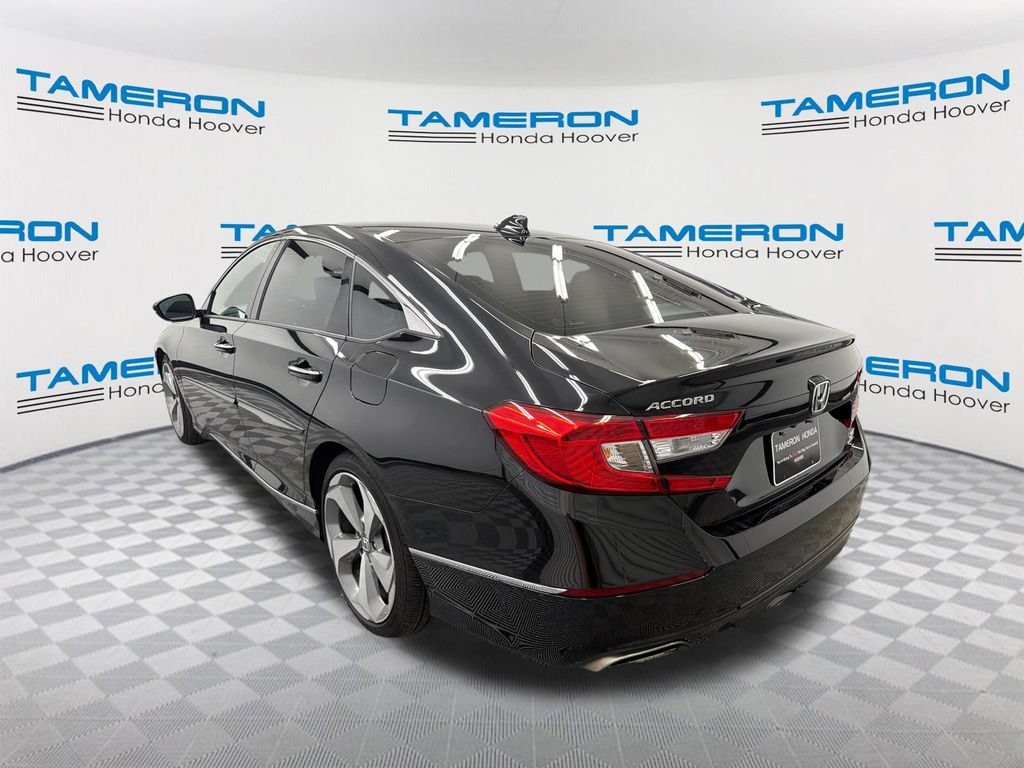 Used 2018 Honda Accord Touring image 3