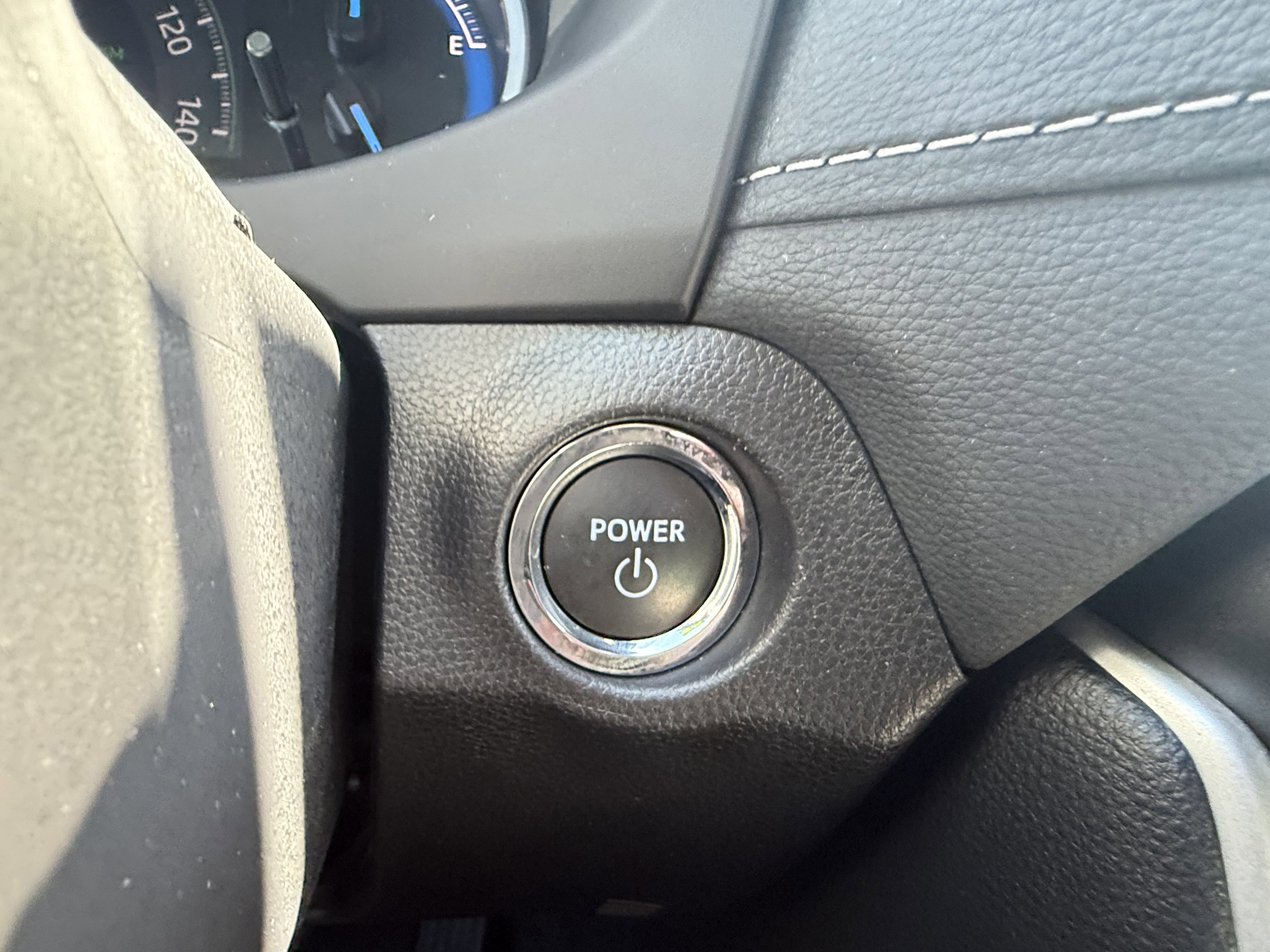 Certified 2025 Toyota RAV4 XLE image 29