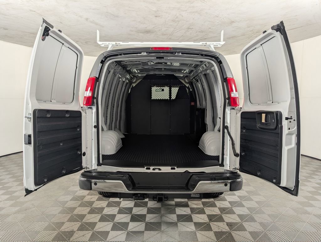 New 2025 GMC Savana 2500 w/ Driver Convenience Package image 9