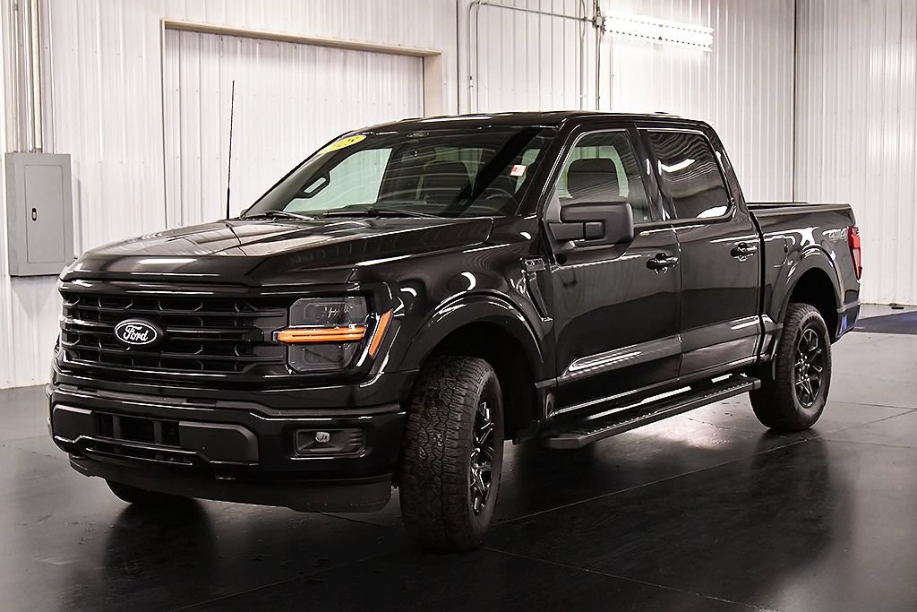 Used 2025 Ford F150 XLT w/ Equipment Group 301A Standard AWD/4WD image 3