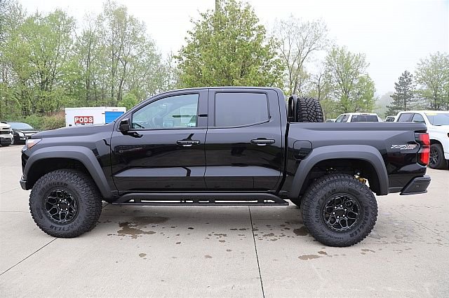 New 2024 Chevrolet Colorado ZR2 w/ ZR2 Bison Edition image 3