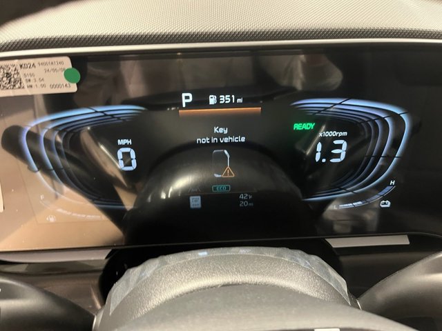 Used 2025 Kia Niro EX Touring FWD image 20