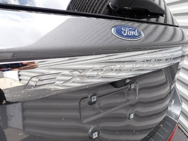 Certified 2024 Ford Explorer XLT w/ Equipment Group 202A AWD/4WD image 5