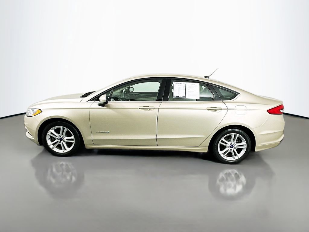 Used 2018 Ford Fusion S image 4