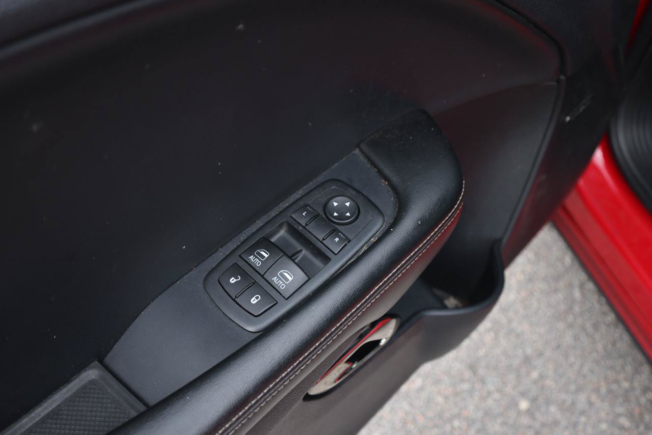 Used 2016 Dodge Challenger SRT Hellcat RWD image 25