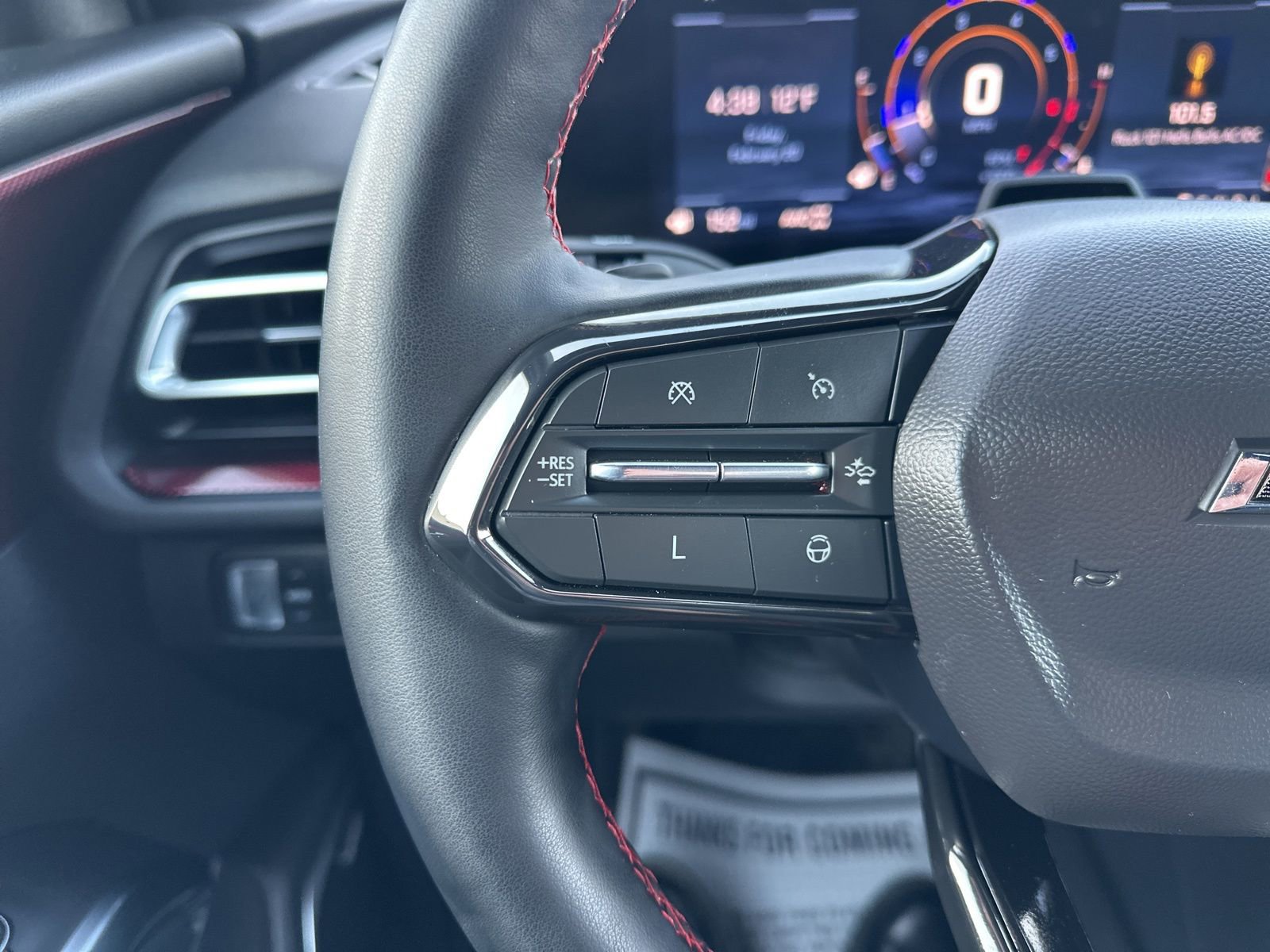 Used 2024 Chevrolet Traverse RS AWD/4WD image 55