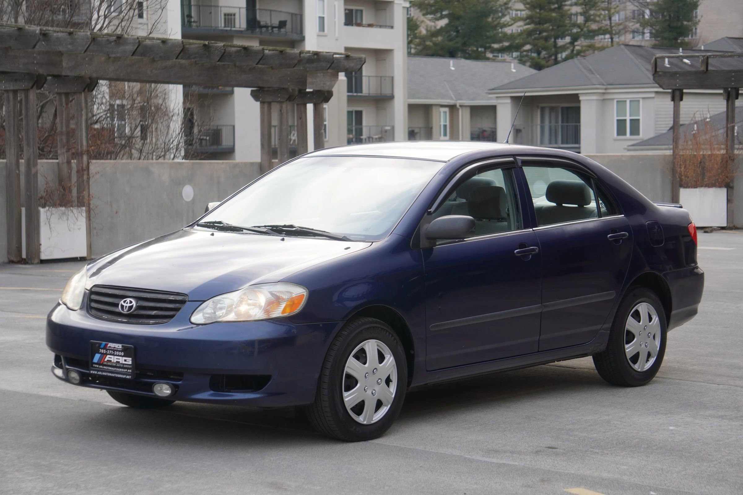 Used 2003 Toyota Corolla LE image 2