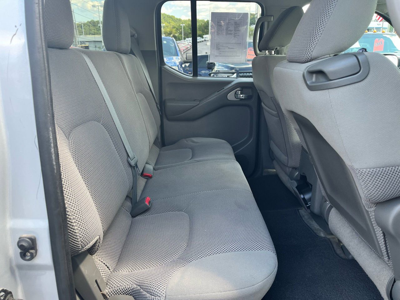 Used 2012 Nissan Frontier SV w/ SV Premium Utility Pkg image 15