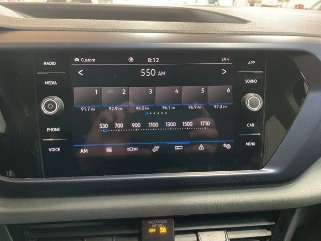 Certified 2023 Volkswagen Taos SE w/ Panoramic Sunroof Package image 13