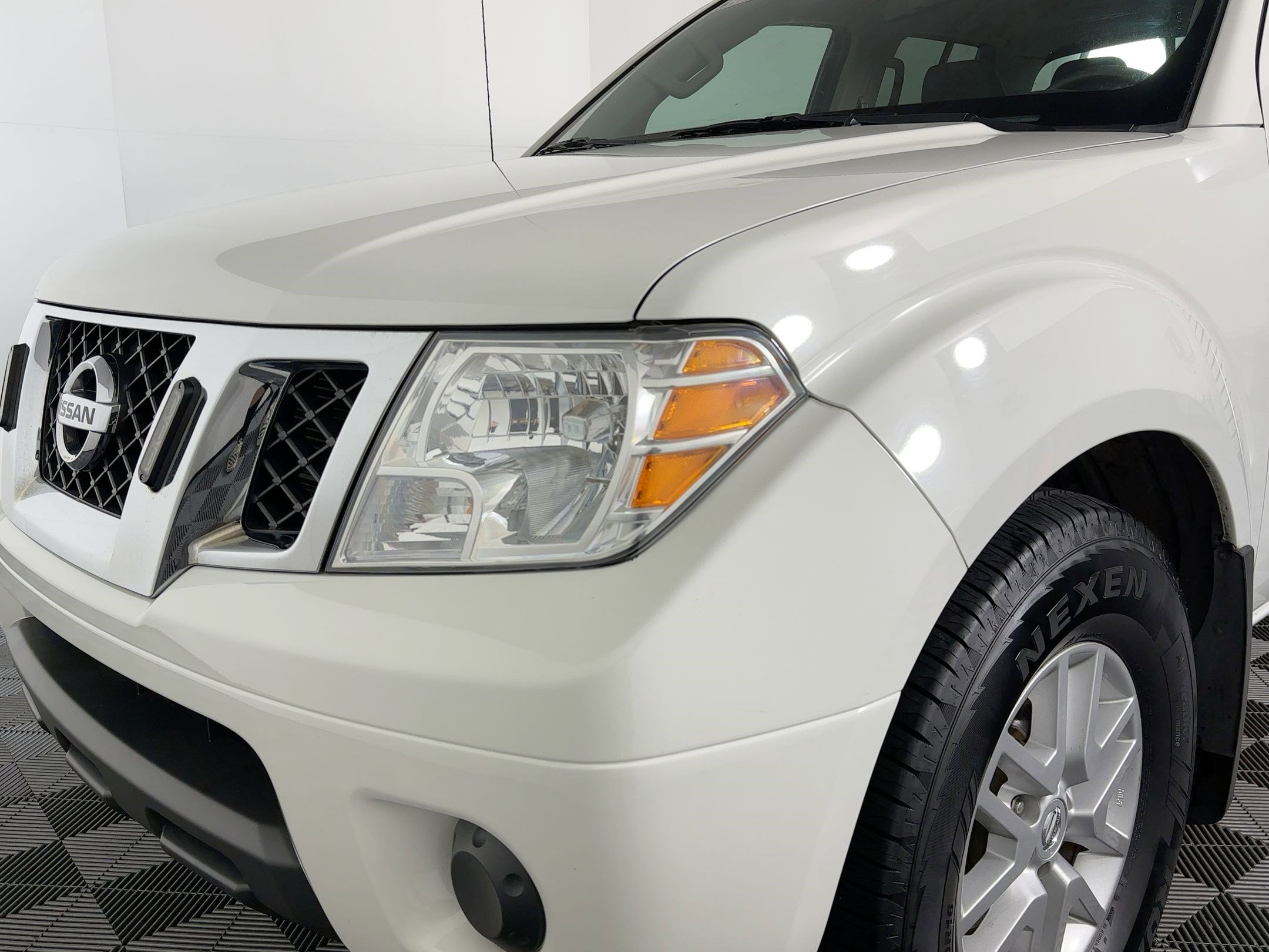 Used 2021 Nissan Frontier SV image 10