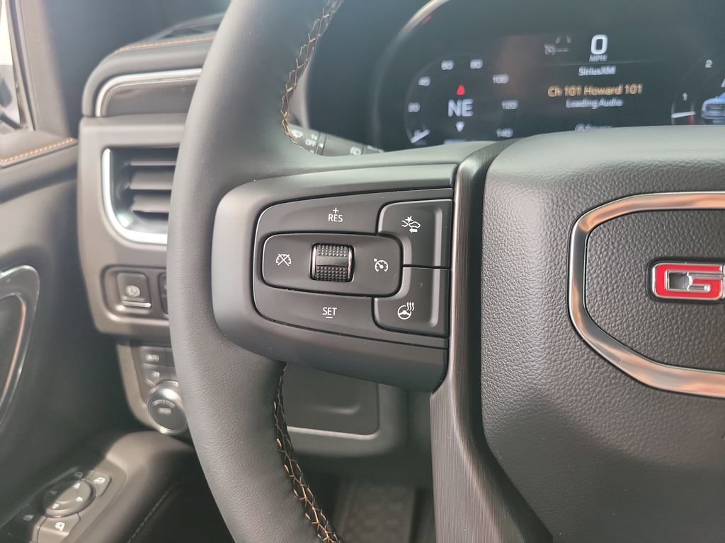 Used 2024 GMC Yukon AT4 AWD/4WD image 20