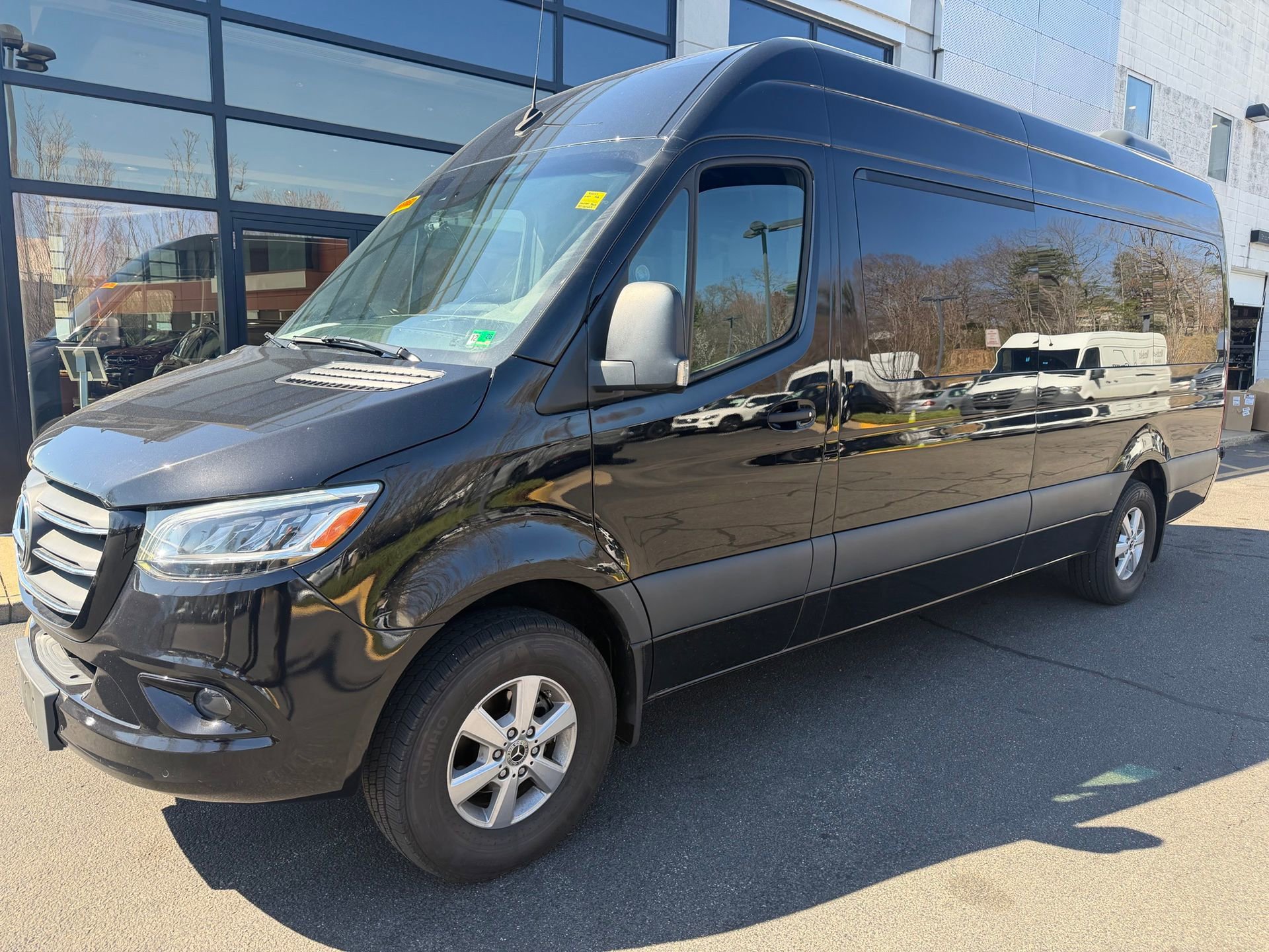 Used 2024 Mercedes-Benz Sprinter 2500 image 9