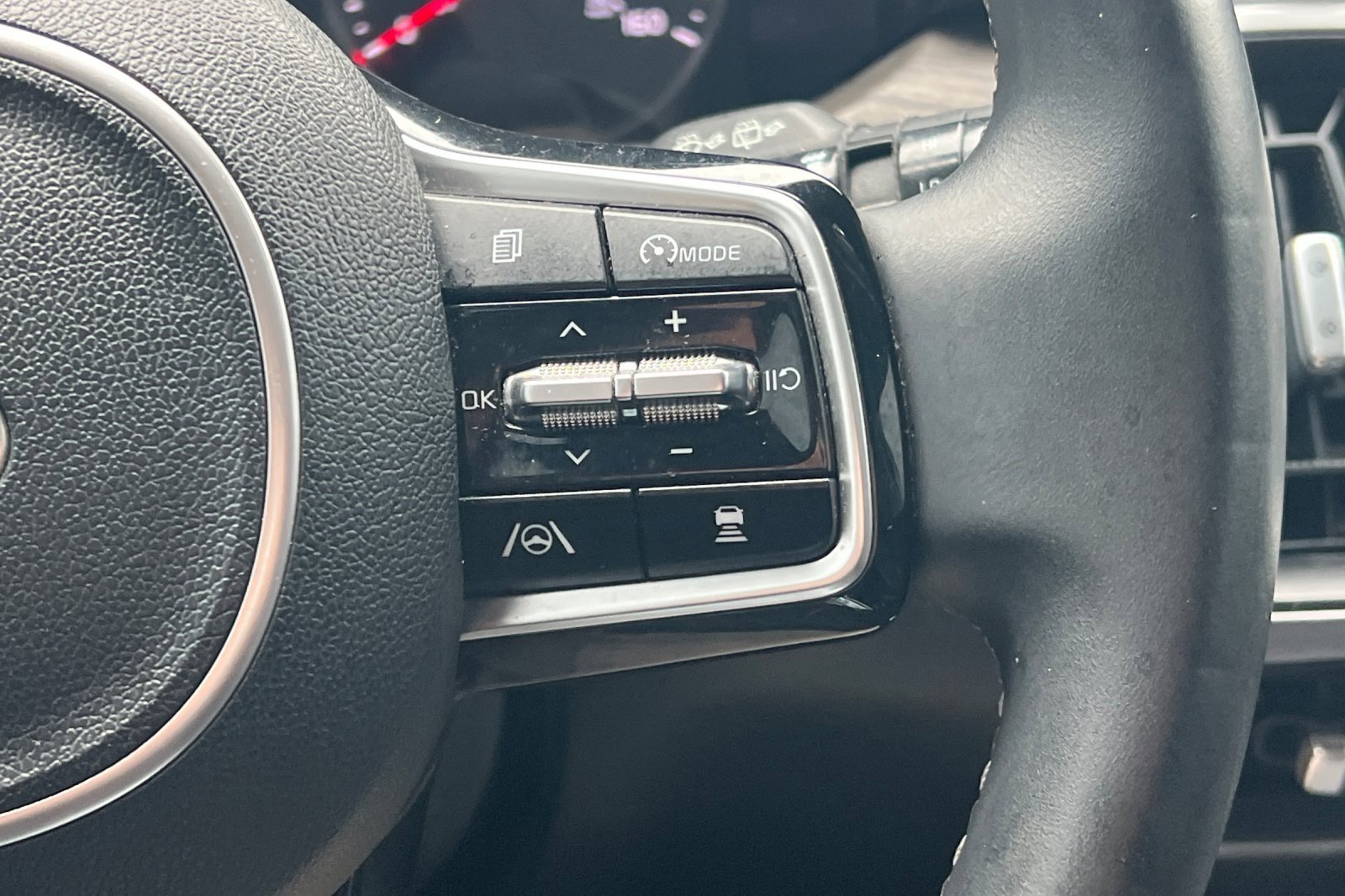 Used 2021 Kia Sorento EX w/ Panoramic Sunroof Package image 37