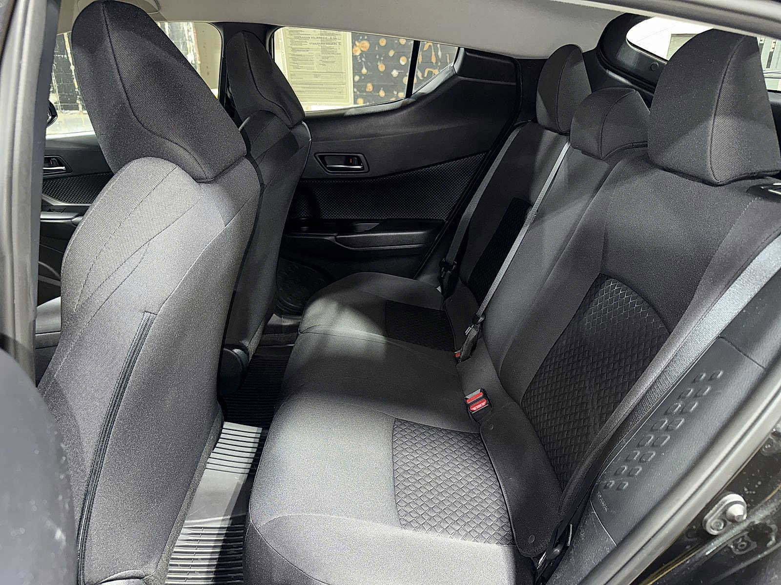 Used 2021 Toyota C-HR LE image 23