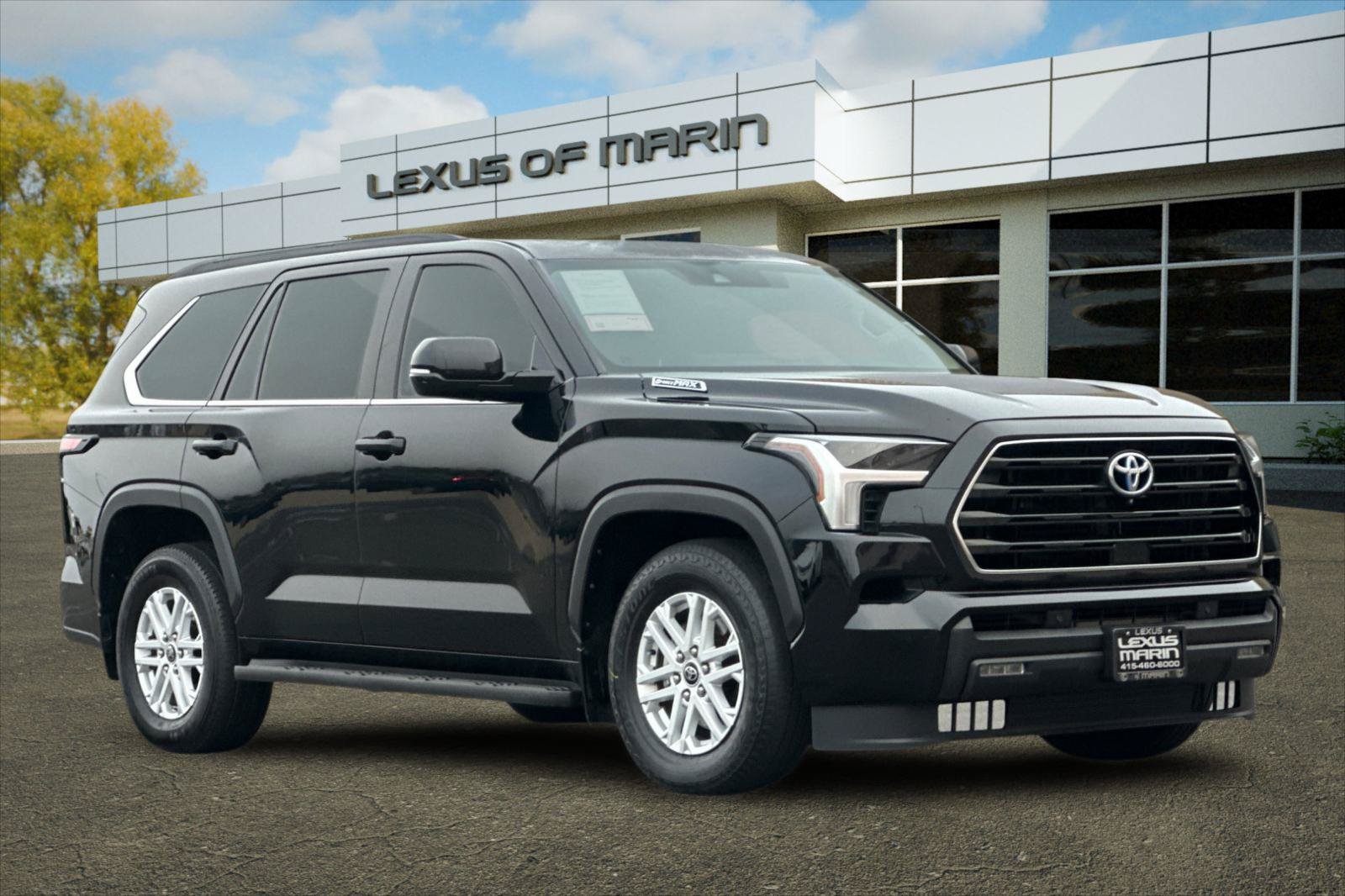 Used 2023 Toyota Sequoia SR5 w/ SR5 Premium Package AWD/4WD image 6