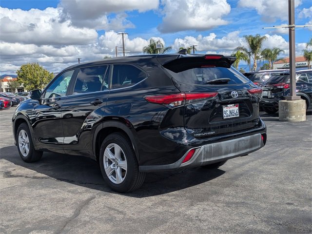 Used 2023 Toyota Highlander LE image 7
