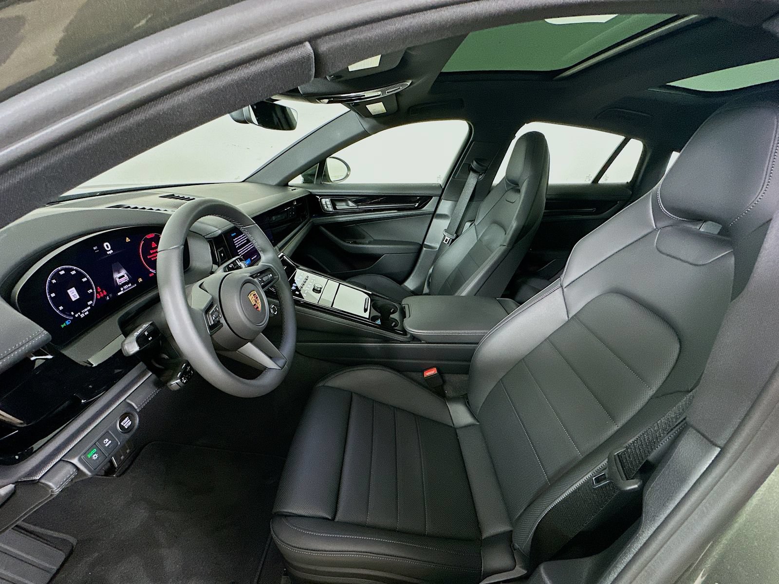 New 2026 Porsche Panamera 4 AWD/4WD image 32