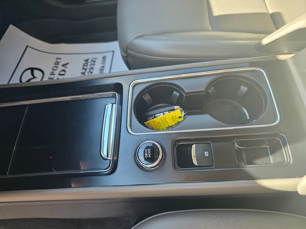 Used 2025 Lincoln Corsair AWD w/ Equipment Group 101A image 17