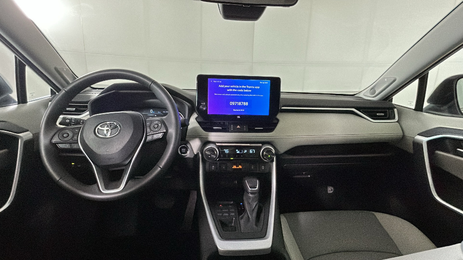 Used 2025 Toyota RAV4 XLE Premium w/ Weather Package AWD/4WD image 32