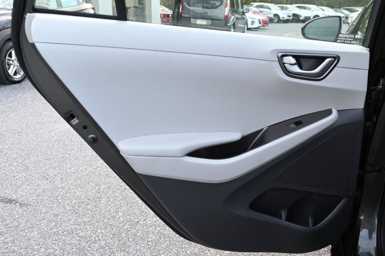 Used 2020 Hyundai Ioniq Blue FWD image 20