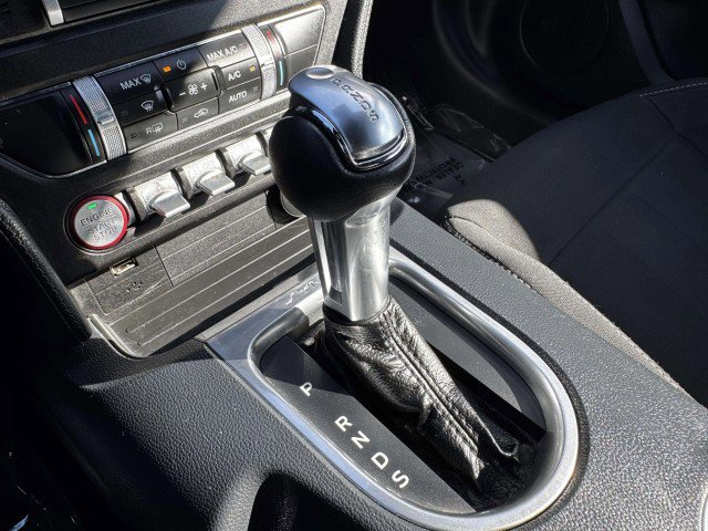 Used 2021 Ford Mustang Coupe image 32