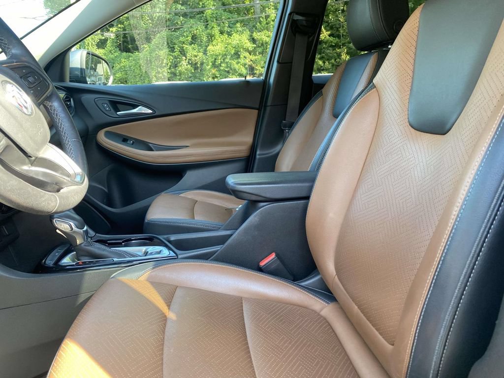 Used 2020 Buick Encore GX Essence FWD image 15