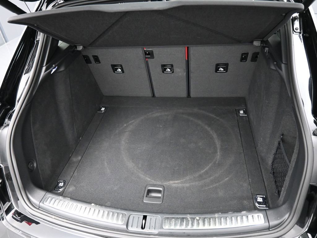Certified 2025 Porsche Macan image 33