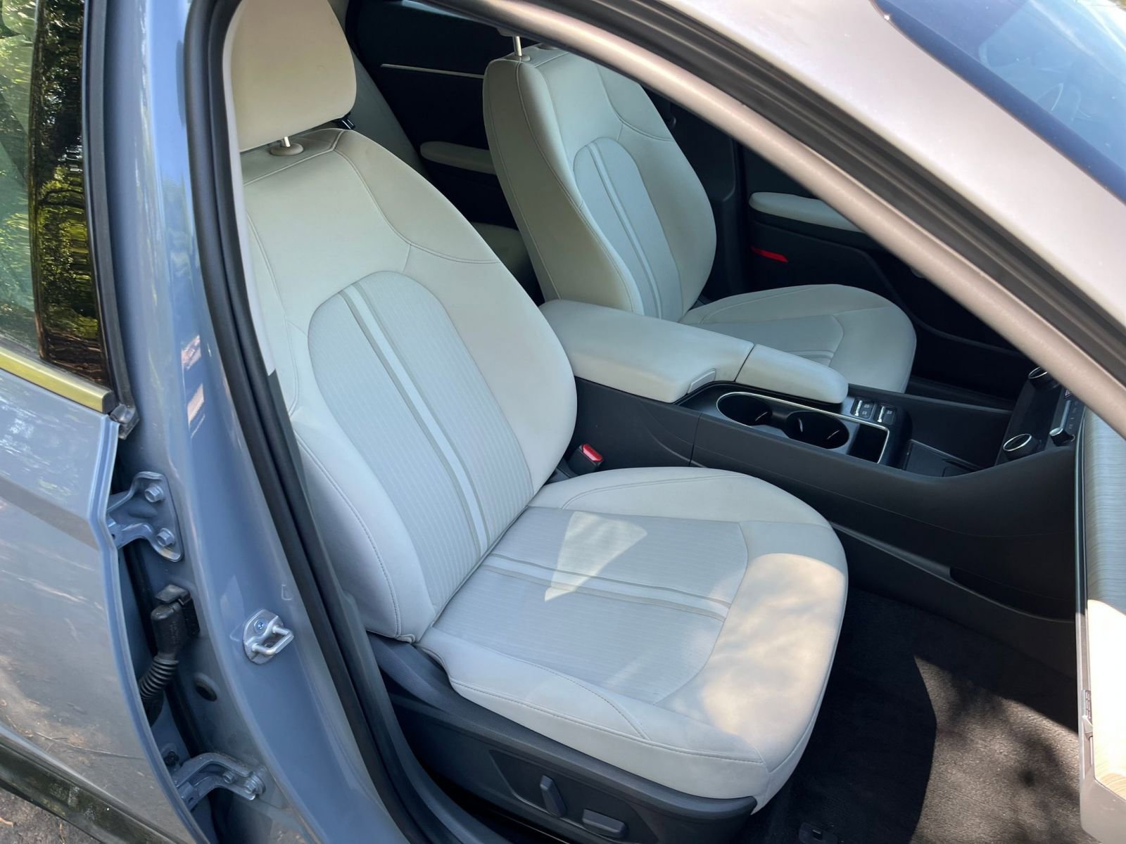 Used 2025 Hyundai Sonata SEL FWD image 36